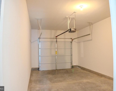 104 Cramsford Street - Photo Thumbnail 2