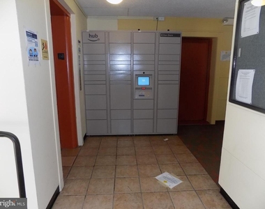 8 S Van Dorn Street - Photo Thumbnail 14