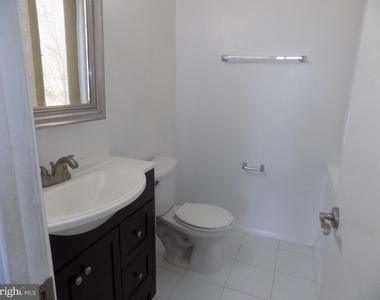8 S Van Dorn Street - Photo Thumbnail 12
