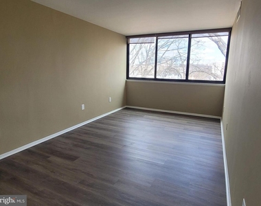 8 S Van Dorn Street - Photo Thumbnail 9