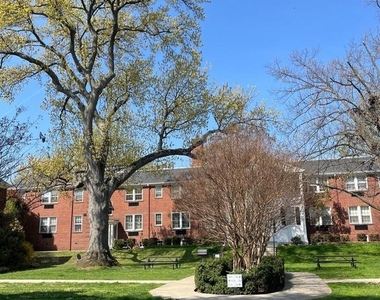 715 S Washington Street S - Photo Thumbnail 4
