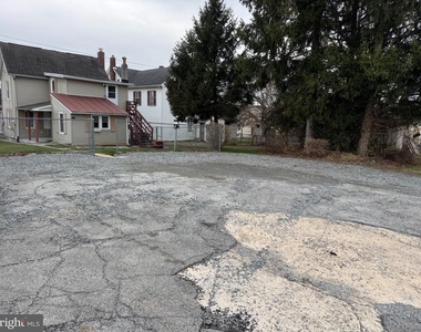 21 W Maple Street - Photo Thumbnail 7