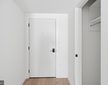 208 Vine Street - Photo Thumbnail 1