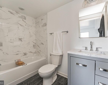 6649 Ridge Avenue - Photo Thumbnail 10