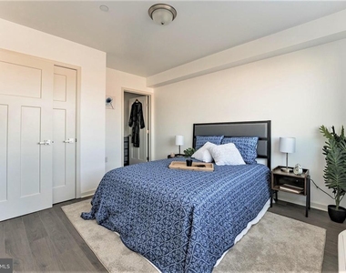 6649 Ridge Avenue - Photo Thumbnail 9
