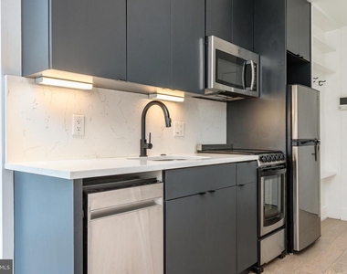 965 Frankford Avenue - Photo Thumbnail 5