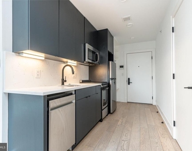 965 Frankford Avenue - Photo Thumbnail 1