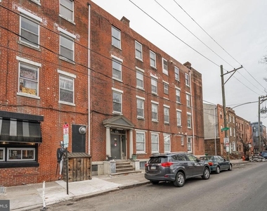 734 S 9th Street - Photo Thumbnail 1