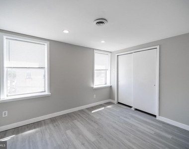 734 S 9th Street - Photo Thumbnail 6