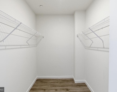 915 N Broad Street - Photo Thumbnail 9