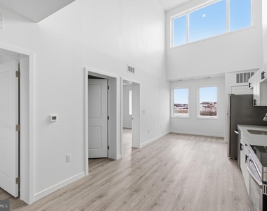 915 N Broad Street - Photo Thumbnail 1