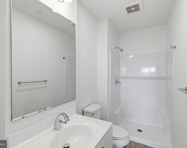 915 N Broad Street - Photo Thumbnail 16