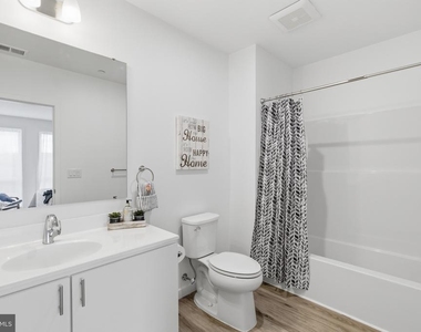915 N Broad Street - Photo Thumbnail 12
