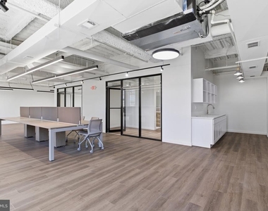915 N Broad Street - Photo Thumbnail 29
