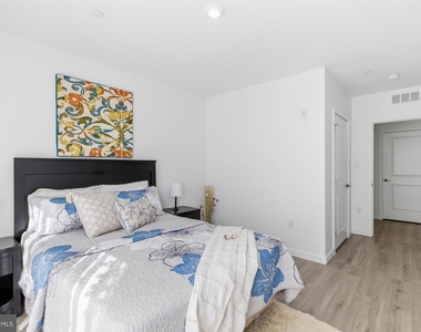 915 N Broad Street - Photo Thumbnail 10