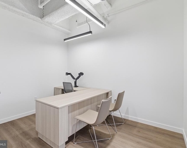 915 N Broad Street - Photo Thumbnail 24