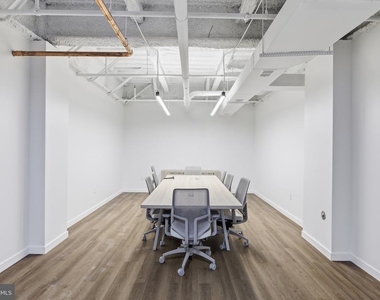 915 N Broad Street - Photo Thumbnail 37