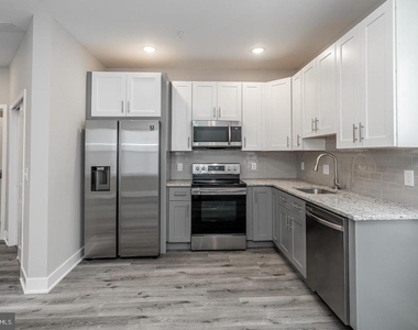 616 N Union Street - Photo Thumbnail 4
