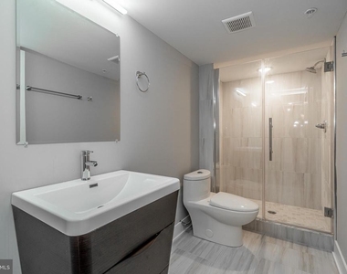 616 N Union Street - Photo Thumbnail 8