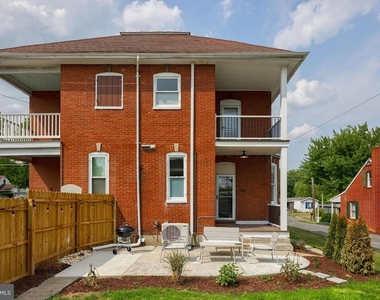 136 E Harrisburg Avenue - Photo Thumbnail 54