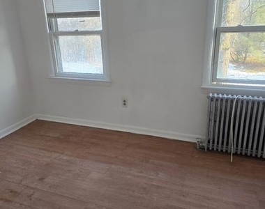 52 Robbinsville Allentown Road - Photo Thumbnail 5