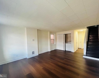336 Barclay Street - Photo Thumbnail 2