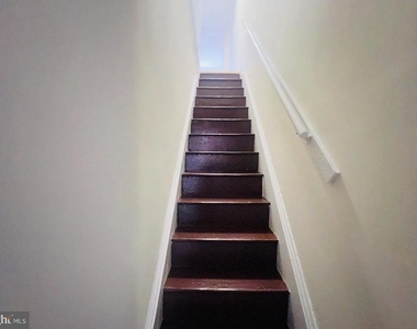 336 Barclay Street - Photo Thumbnail 13