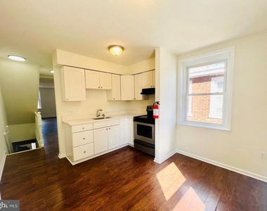336 Barclay Street - Photo Thumbnail 1