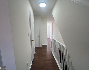 336 Barclay Street - Photo Thumbnail 5