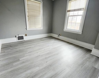 80 E Main Street - Photo Thumbnail 6