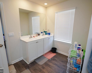 1712 Severn Street - Photo Thumbnail 39