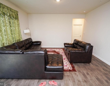 1712 Severn Street - Photo Thumbnail 18