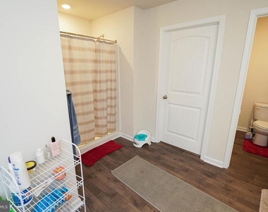 1712 Severn Street - Photo Thumbnail 40