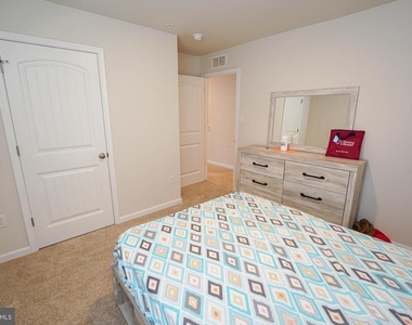 1712 Severn Street - Photo Thumbnail 51