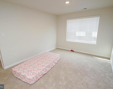 1712 Severn Street - Photo Thumbnail 33