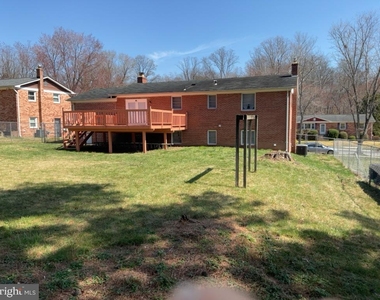 6920 Groveton Drive - Photo Thumbnail 25