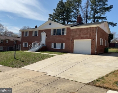 6920 Groveton Drive - Photo Thumbnail 2