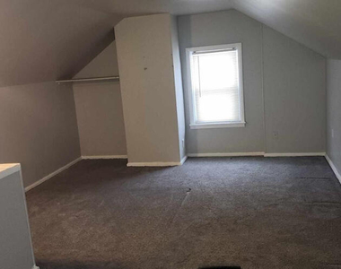11776 Rossiter Street - Photo Thumbnail 7