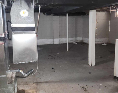 11776 Rossiter Street - Photo Thumbnail 2