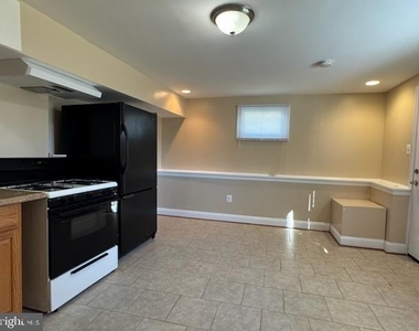 9207 4th Street - Photo Thumbnail 4