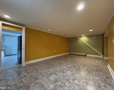 9207 4th Street - Photo Thumbnail 2