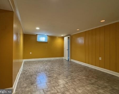 9207 4th Street - Photo Thumbnail 3