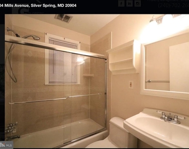 13904 Mills Avenue - Photo Thumbnail 16