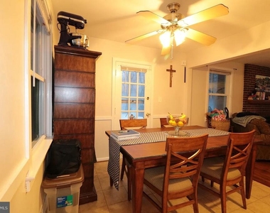 13904 Mills Avenue - Photo Thumbnail 5
