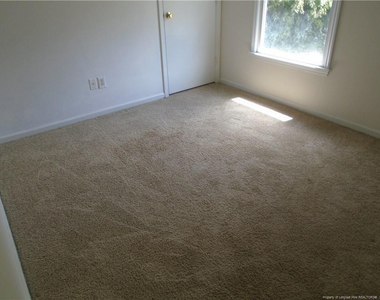5595 Quietwood Place - Photo Thumbnail 8