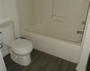 5595 Quietwood Place - Photo Thumbnail 15