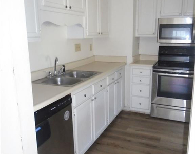 5595 Quietwood Place - Photo Thumbnail 5