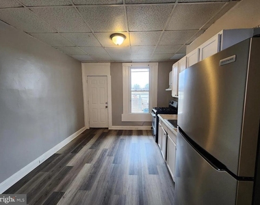 809 N Curley Street - Photo Thumbnail 3