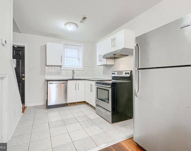 1138 W Lombard Street - Photo Thumbnail 4