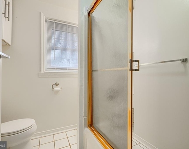 1138 W Lombard Street - Photo Thumbnail 11